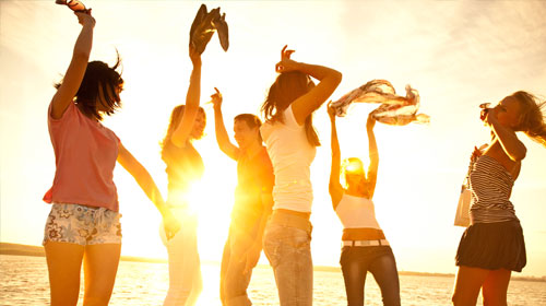 球员伤病不断，国际体育界深感忧虑